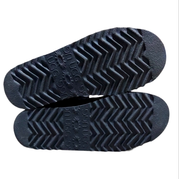 UGG Women's Heirloom Lace-up Boots Size 5 "Like New" - Picture 6 of 10